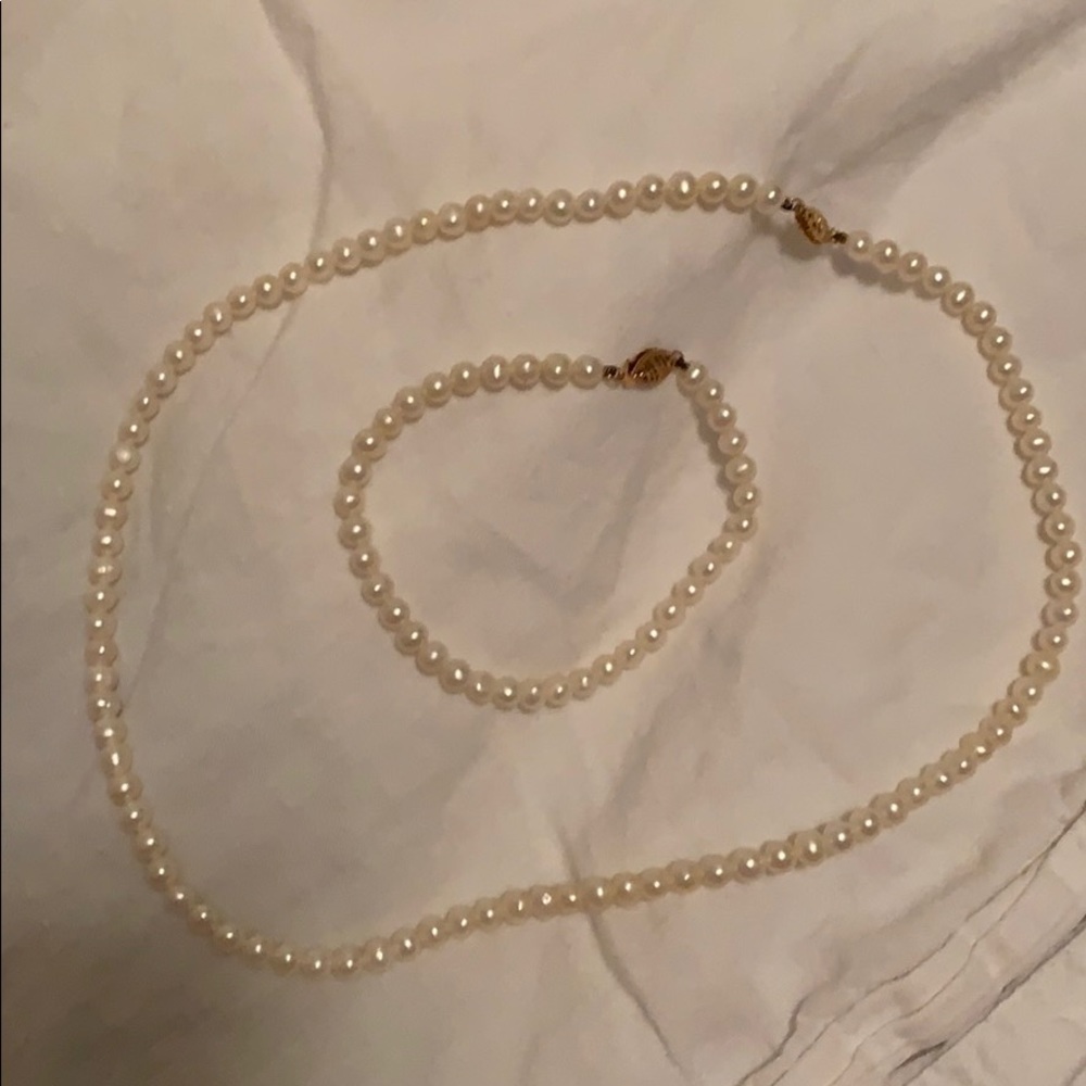 My Grandmothers Pearls 18” , bracelet 8” ~ lovely